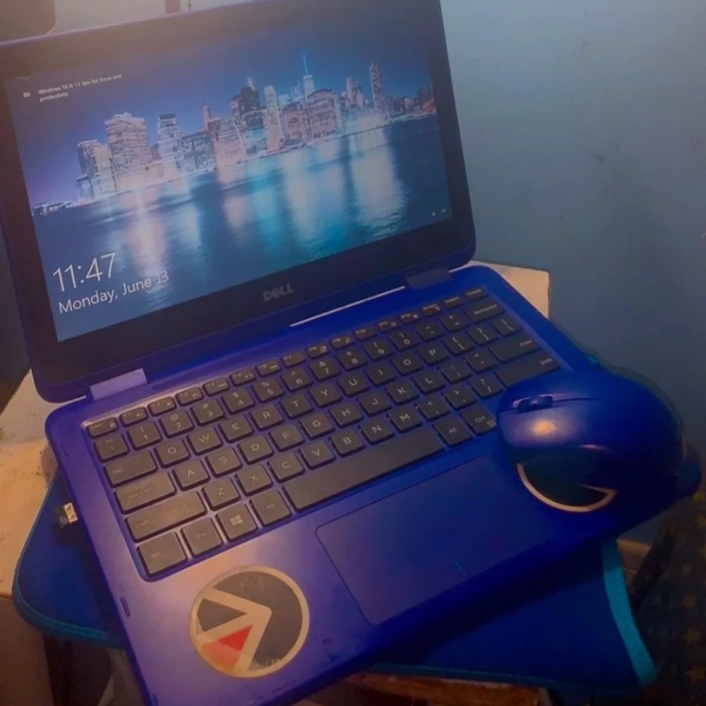 BLUE dell Inspiron TOUCH screen Laptop!!!